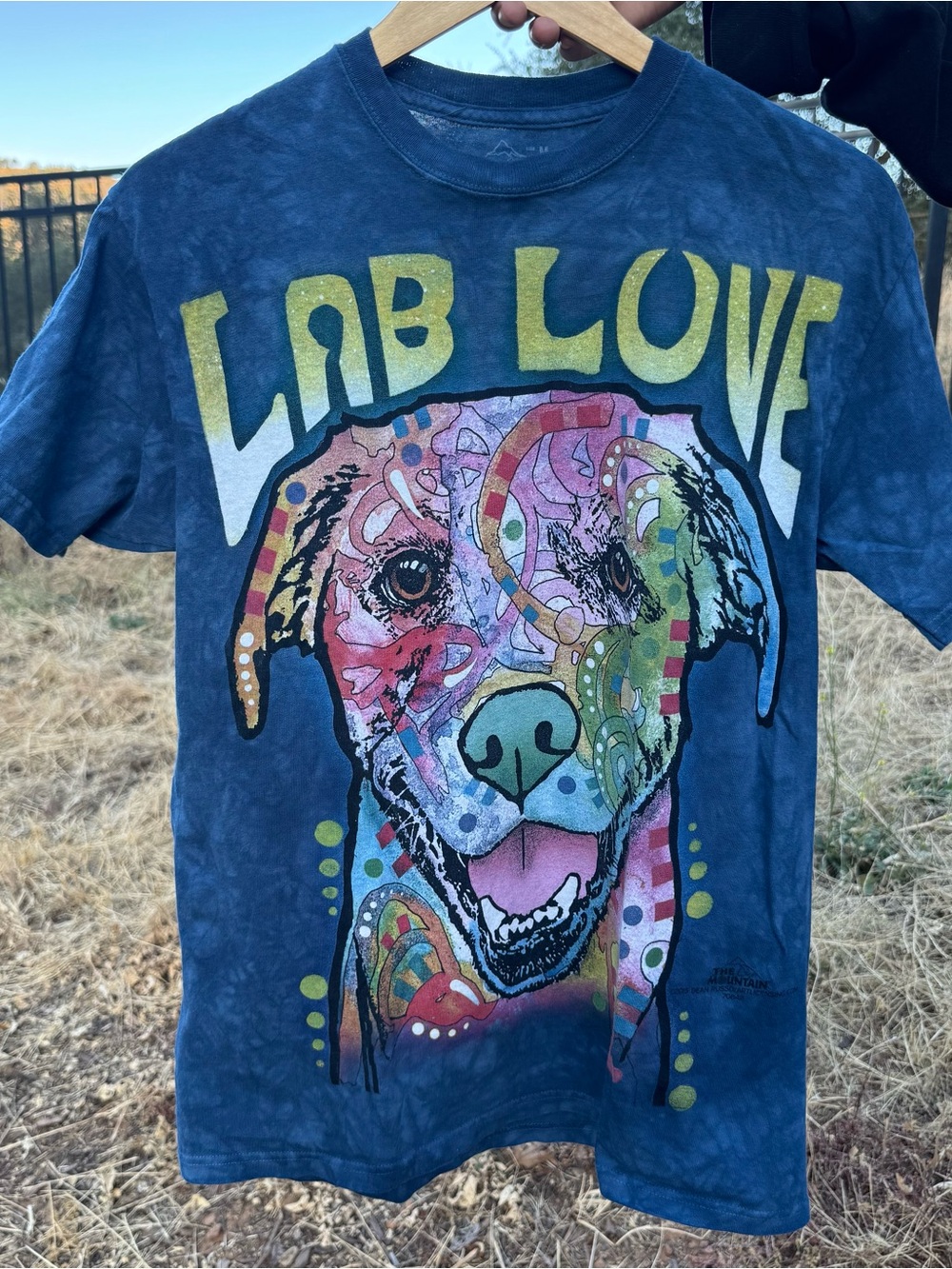 Men’s The Mountain 2015 Lab Love Dog T-Shirt Medium
